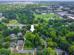1606 N College Park Dr #2, Greensboro, NC 27403