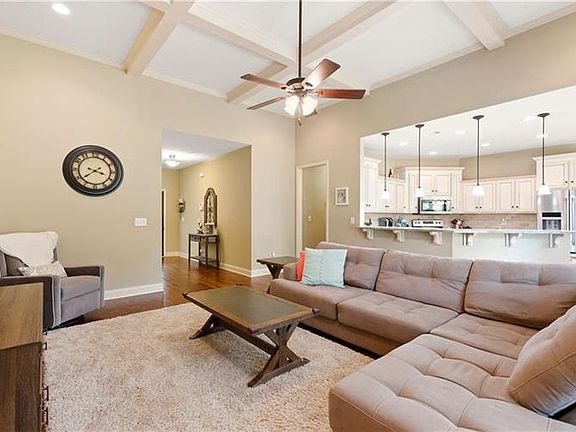 4th image of 1246 Lee Road 640