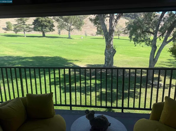 638 Terra California Dr APT 3, Walnut Creek, CA 94595