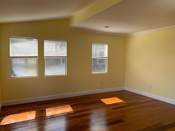 4th image of 215 Ocean Breeze