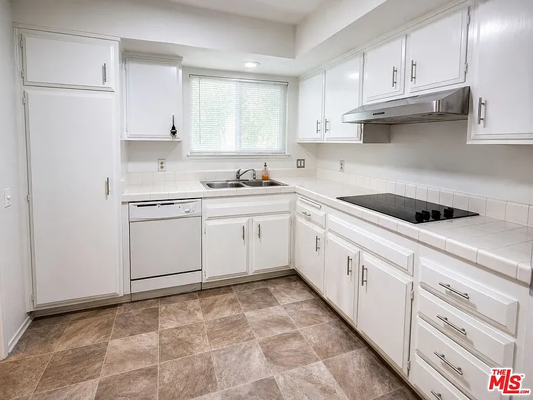 10206 Oklahoma Ave #G — Photo 6