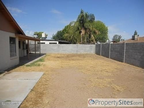 4th image of 1826 W Taro Ln