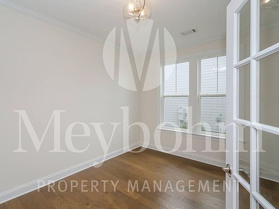 4th image of 2021 Sinclair Dr