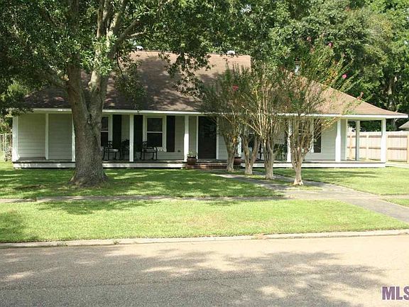 3rd image of 1003 Maywood Dr