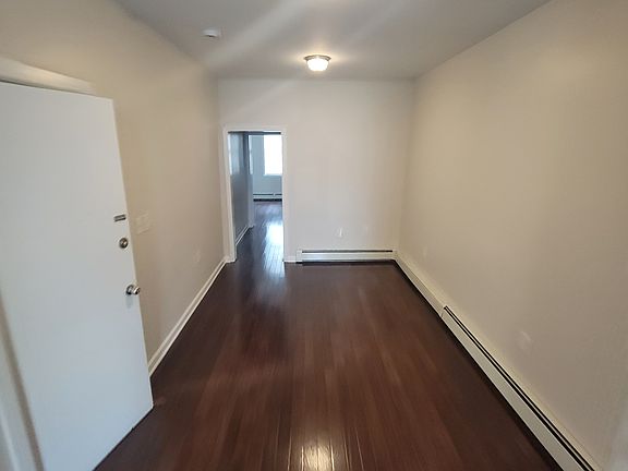 4th image of 380 3rd St