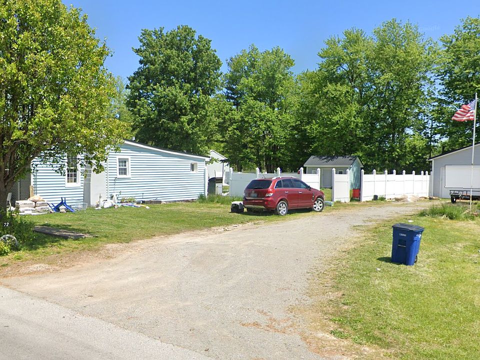 2nd image of 72 Kefauver Rd
