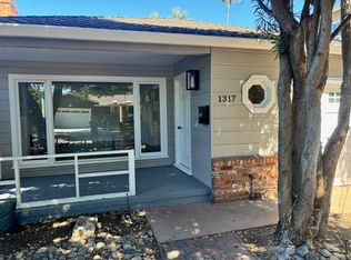 1317 Oakhurst Ave, San Carlos, CA 94070