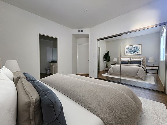 3rd image of 11660 Mayfield Ave #2B-2Ba
