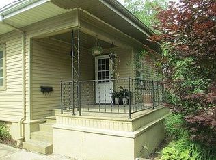 911 W William St, Champaign, IL 61821