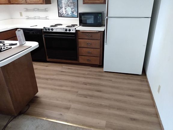 3rd image of 2204 Loyola Dr