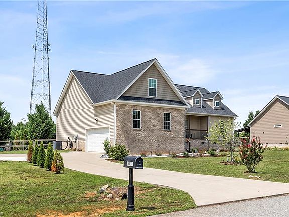 3rd image of 6006 Grass Field Ct