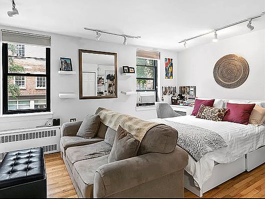 2nd image of 61 Horatio St APT 2E