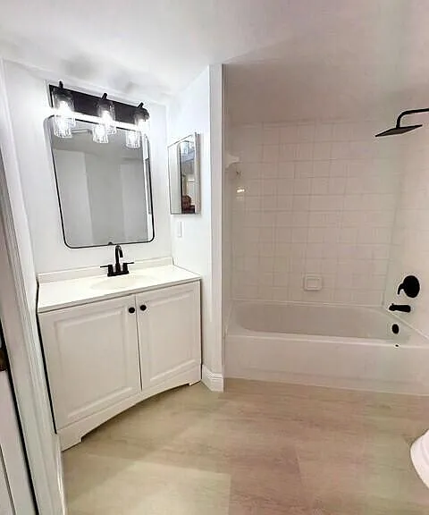 100 Crestwood Ct N #108 — Photo 18