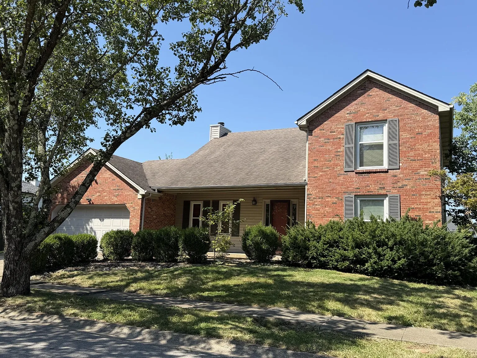 3 bed, 2.5 bath, 2060 sqft, $2,500 — Photo 1
