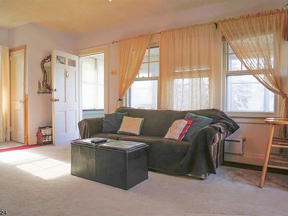 2nd image of 87 Mounthaven Dr