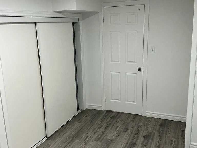 88 Casabel Dr #BASEMENT — Photo 15