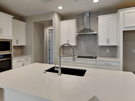 5th image of 8835 W MEDLOCK Drive