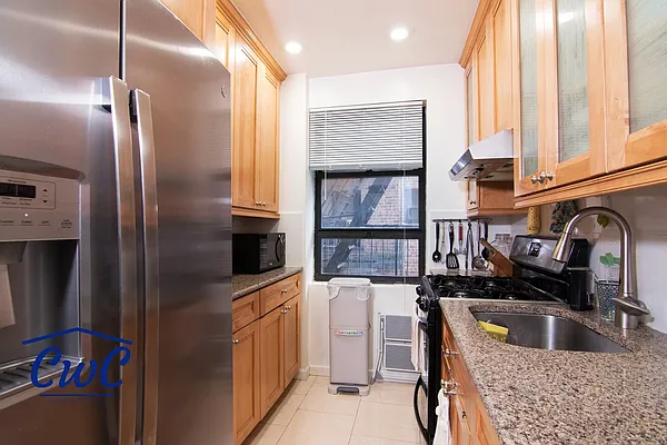 Sold by Liongate Properties Inc | media 3