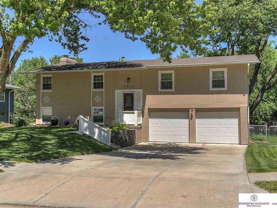 1st image of 5011 N 114th St