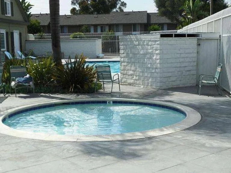 Pools and jacuzzi