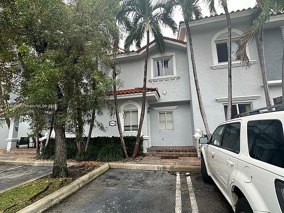 4th image of 11643 NE 18th Dr #11643