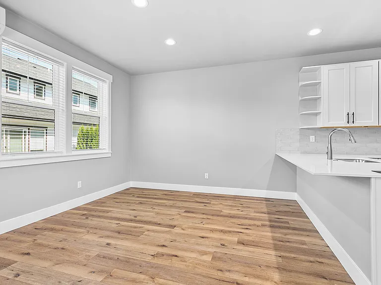2205 Dejong Dr — Photo 15