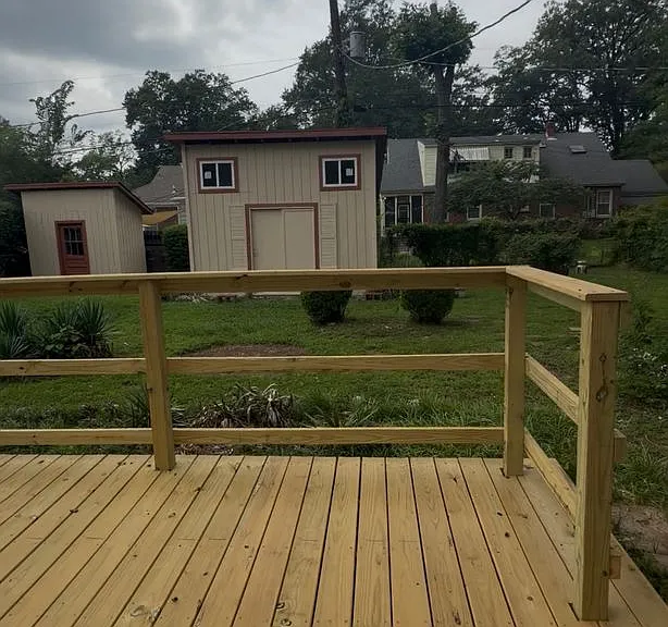 1029 N Barksdale St — Photo 12