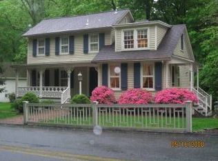 4 Woodland Ave, Mountain Lakes, NJ 07046