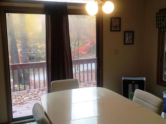 4th image of 44 Gail Dr