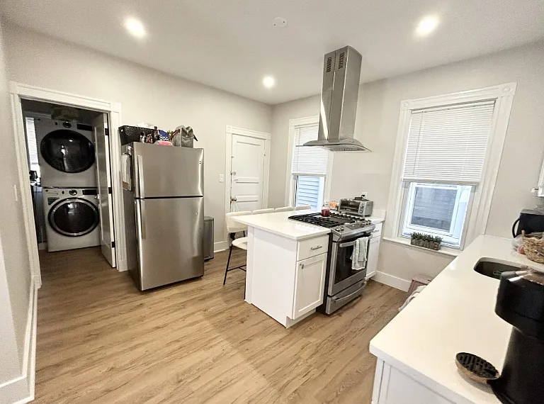74 Marine Rd #2A — Photo 1