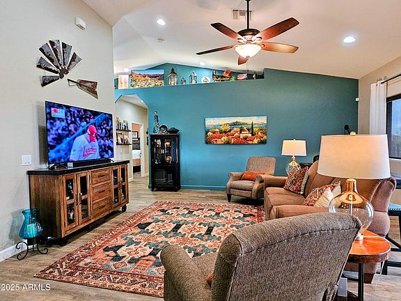 4th image of 4515 N Rose Court