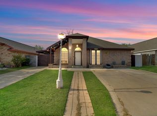 1928 Denmark Ln, Laredo, TX 78045