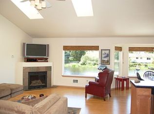 201 Canal Dr SE, Ocean Shores, WA 98569