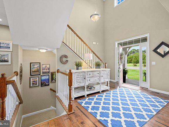 4th image of 37520 Golden Eagle Blvd