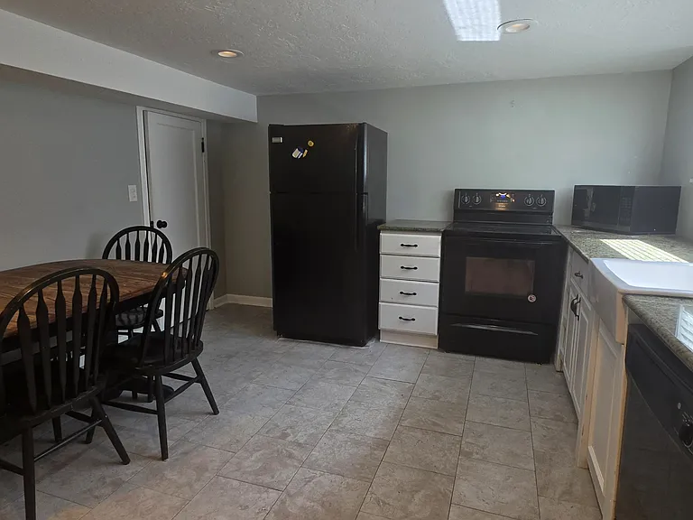 5920 S Highland Dr #2 — Photo 6