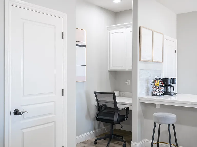 10910 Mayacamas Dr — Photo 16