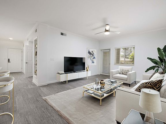4th image of 950 N Duesenberg Dr #14211