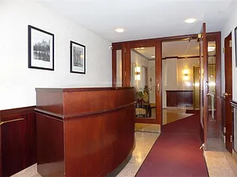 Rented by R New York