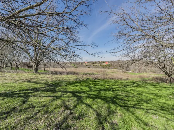 190 Rancho Dr, Fort Worth, TX 76108