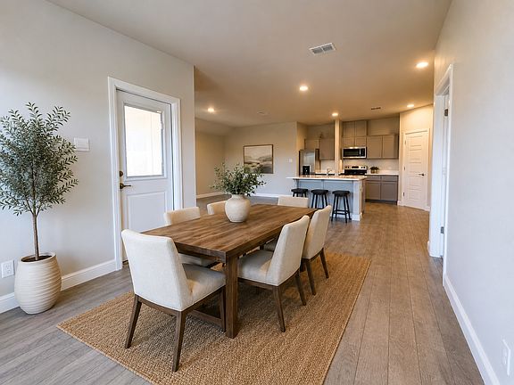 3rd image of 613 Breckenridge Park Dr