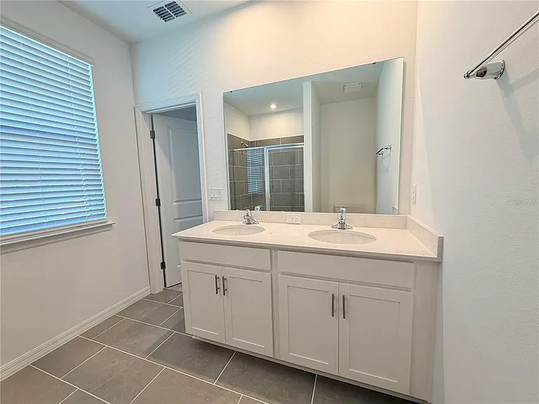 449 Belmond Dr — Photo 25