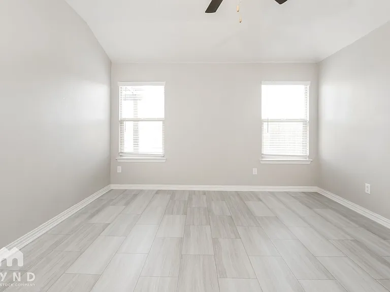 444 Buckeye Ave — Photo 8