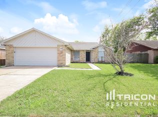14007 Old Village Ln, Sugar Land, TX 77498
