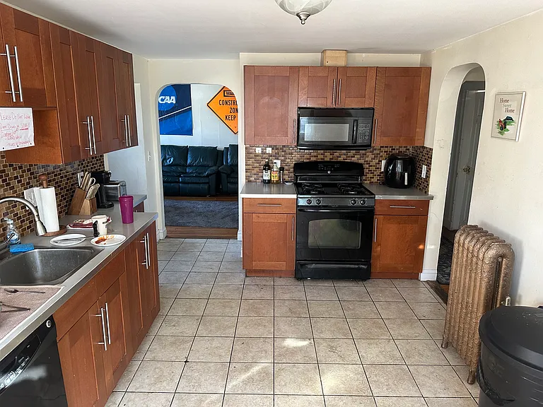 357 Boston Ave #2 — Photo 8