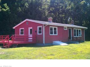 4 Oak Ridge Dr, Colchester, CT 06415