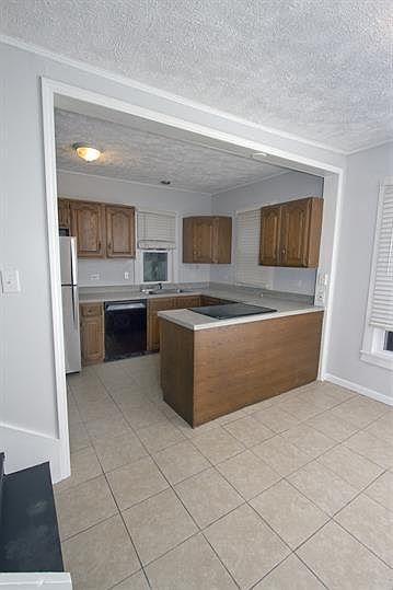 1st image of 321 Pate Ave APT B