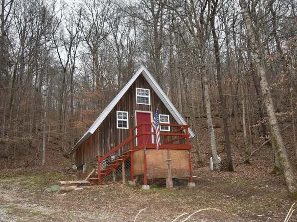 1025 Hurricane Creek Rd, Linden, TN 37096