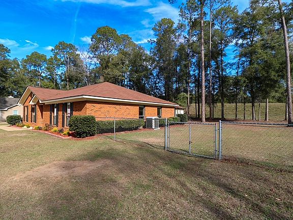 5th image of 1513 Longleaf Dr