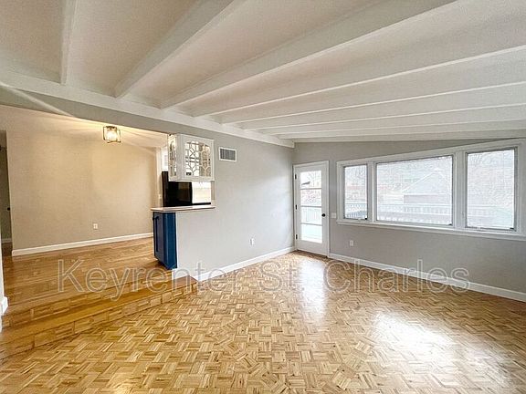 5th image of 1100 Belmont Ter