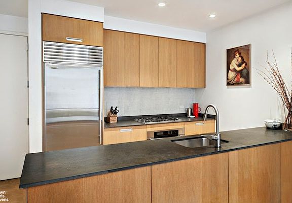 5th image of 71 Nassau St APT 7D